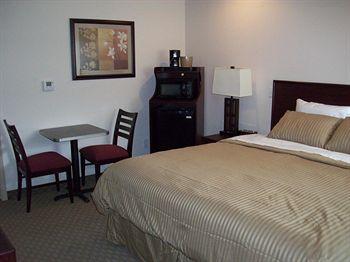 Airport Lodge Waukesha Bagian luar foto