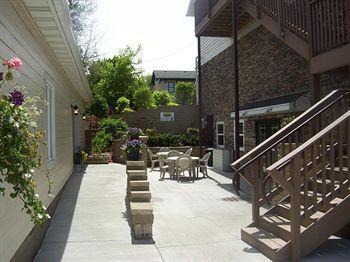 Airport Lodge Waukesha Bagian luar foto
