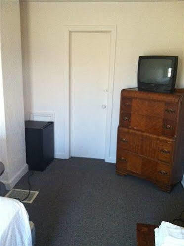 Airport Lodge Waukesha Bagian luar foto
